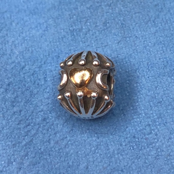 Authentic Pandora two tone Hatched heart Charm / EUC / s925 ALE / 790430 / RARE - Picture 2 of 7
